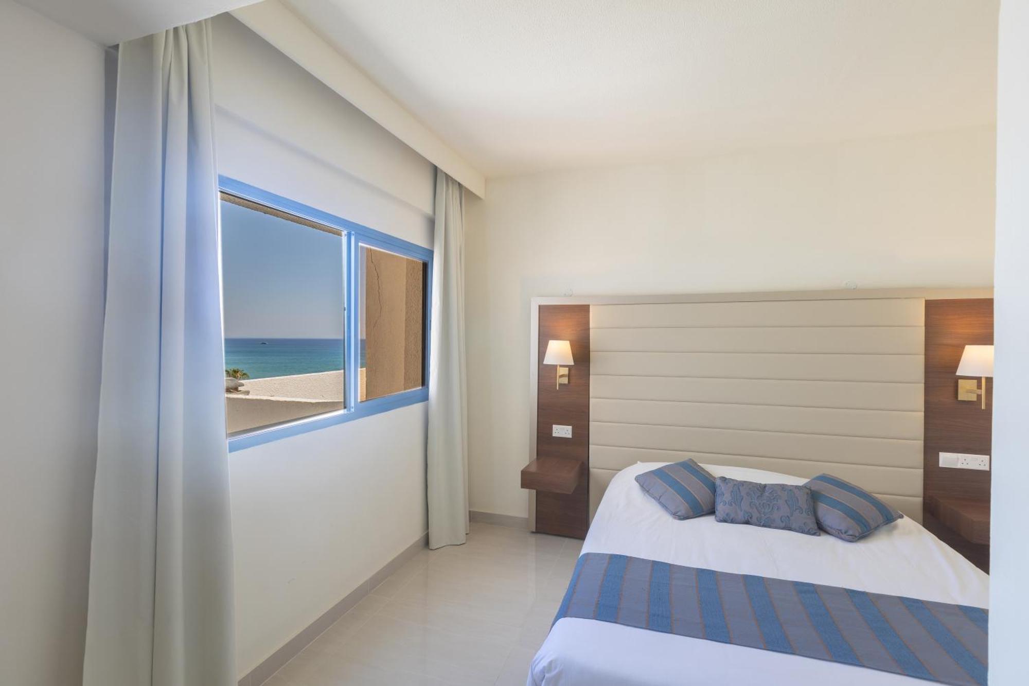 Iliada Beach Hotel Protaras Ngoại thất bức ảnh