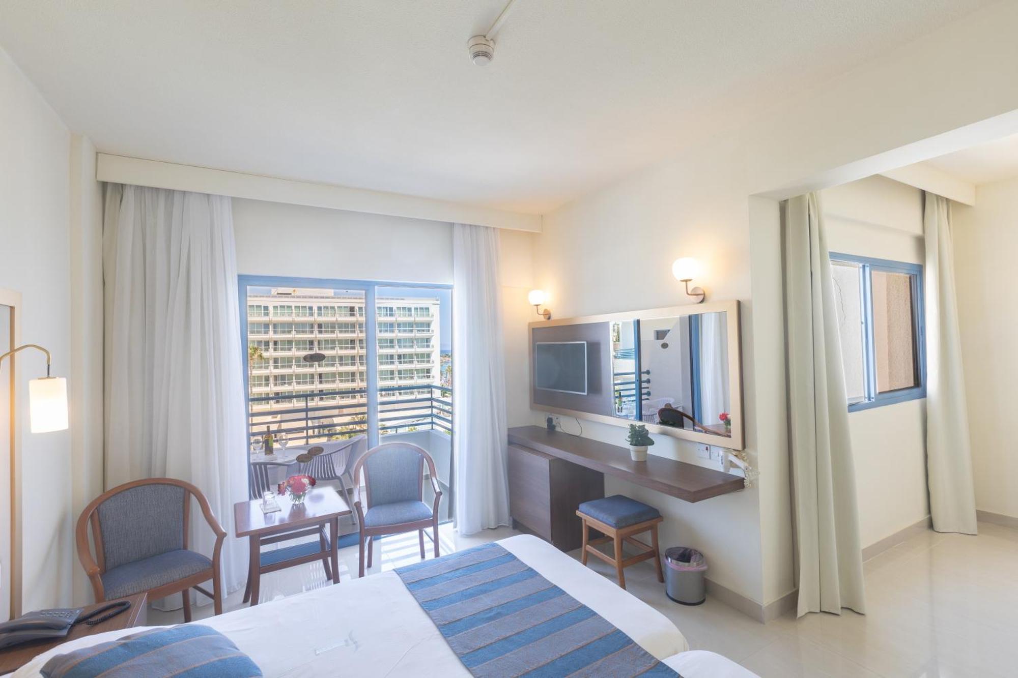 Iliada Beach Hotel Protaras Ngoại thất bức ảnh