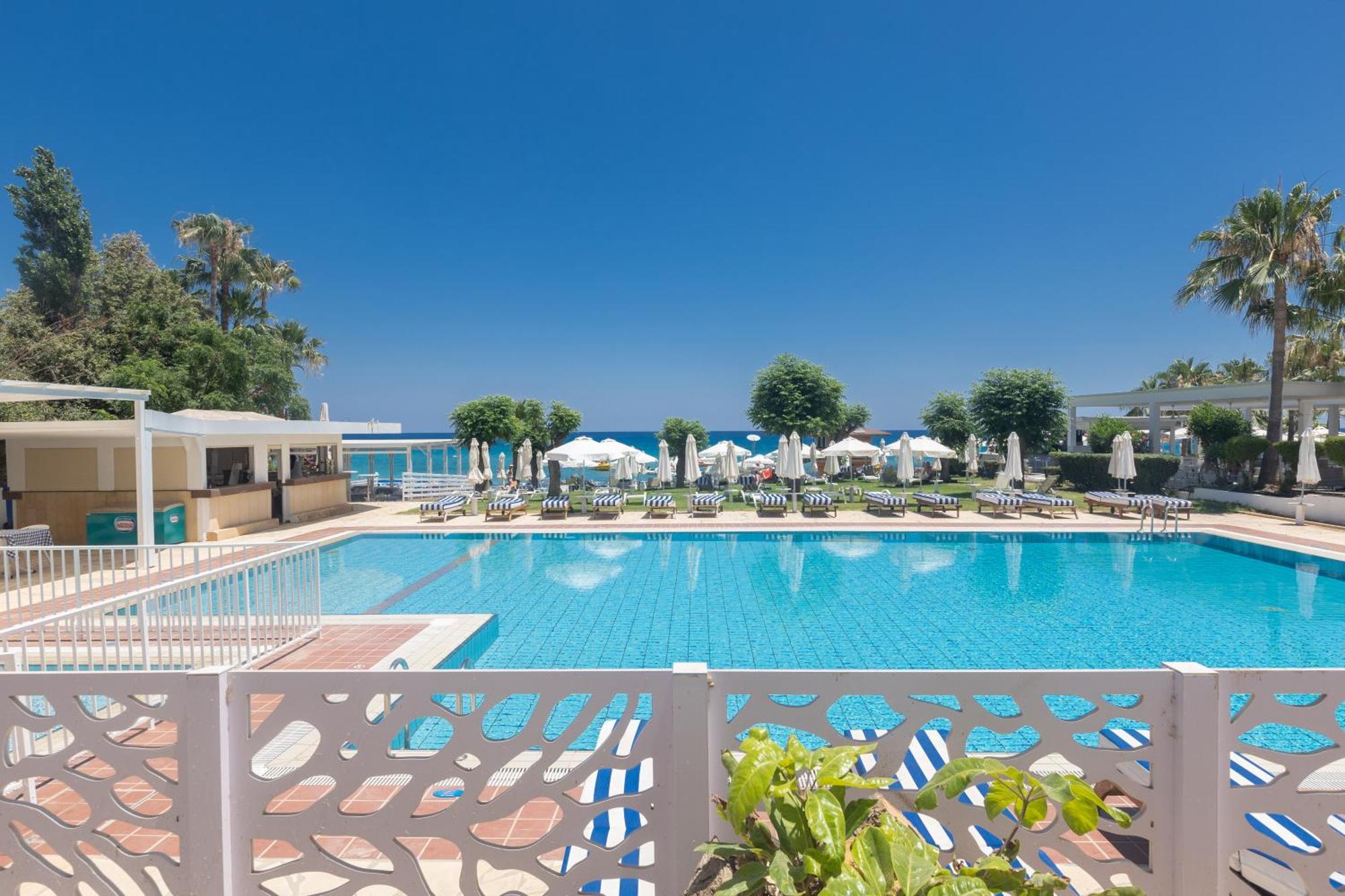 Iliada Beach Hotel Protaras Ngoại thất bức ảnh
