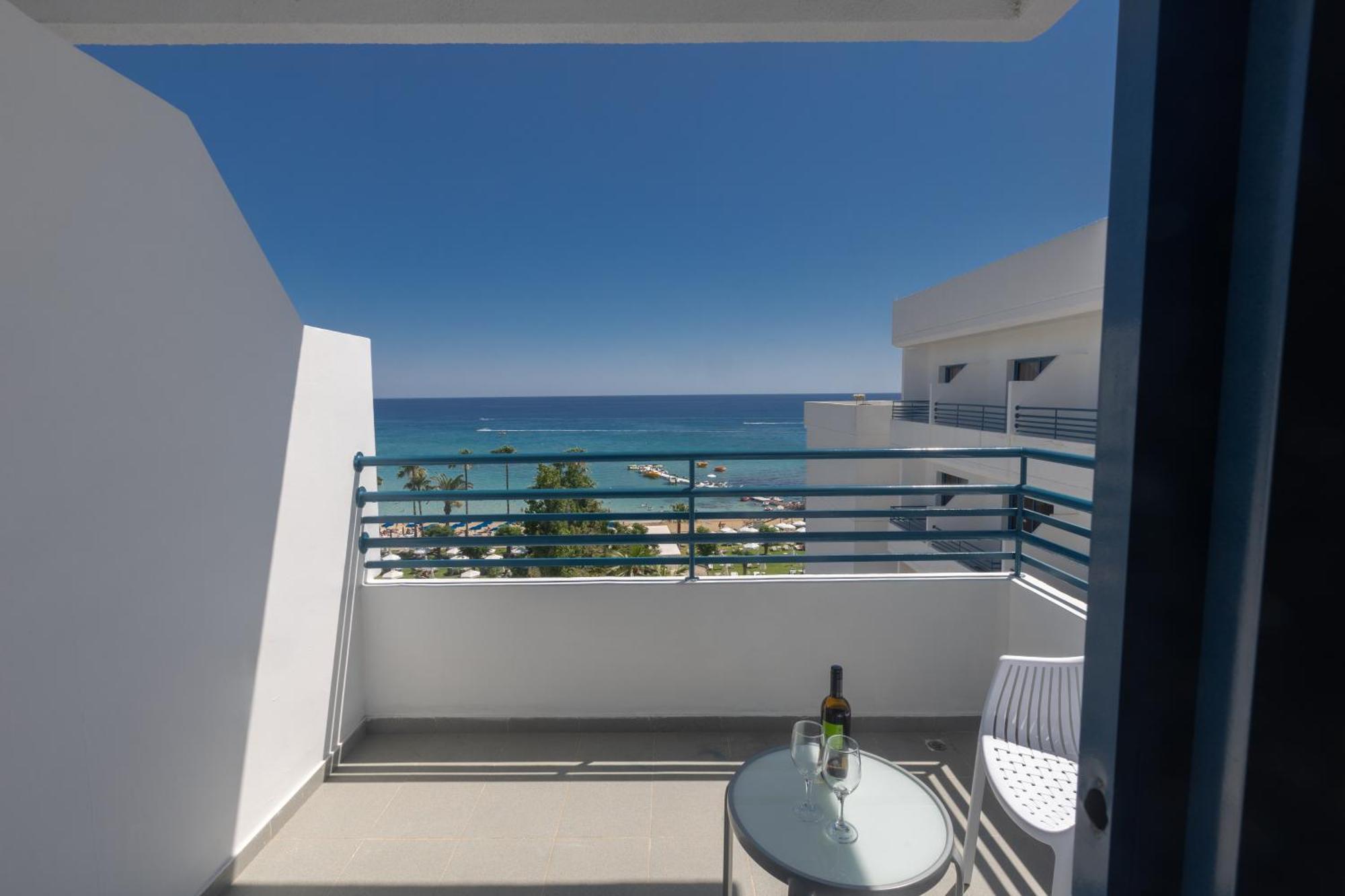 Iliada Beach Hotel Protaras Ngoại thất bức ảnh